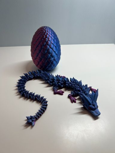 Crystal dragon met ei